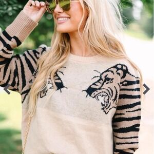 Tan and black tiger sweater #tigerprint #wildstyle
